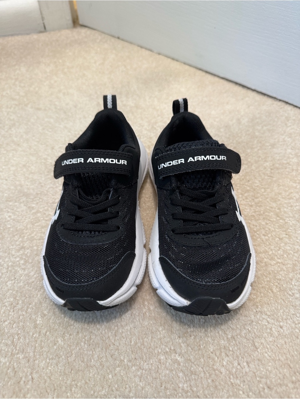Under Armour little kids size 11 shoes